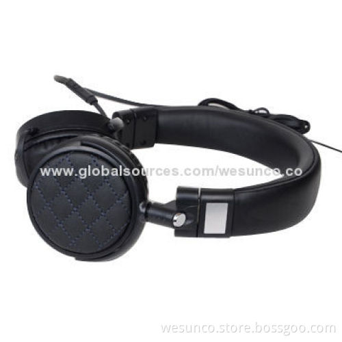 New wired headset with microphone for PC, MP3 player and DVD, good model, high quality